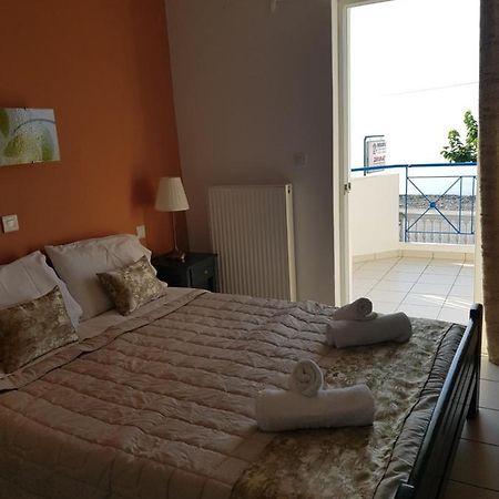 TolofónSchinas Apts.アパートメント エクステリア 写真