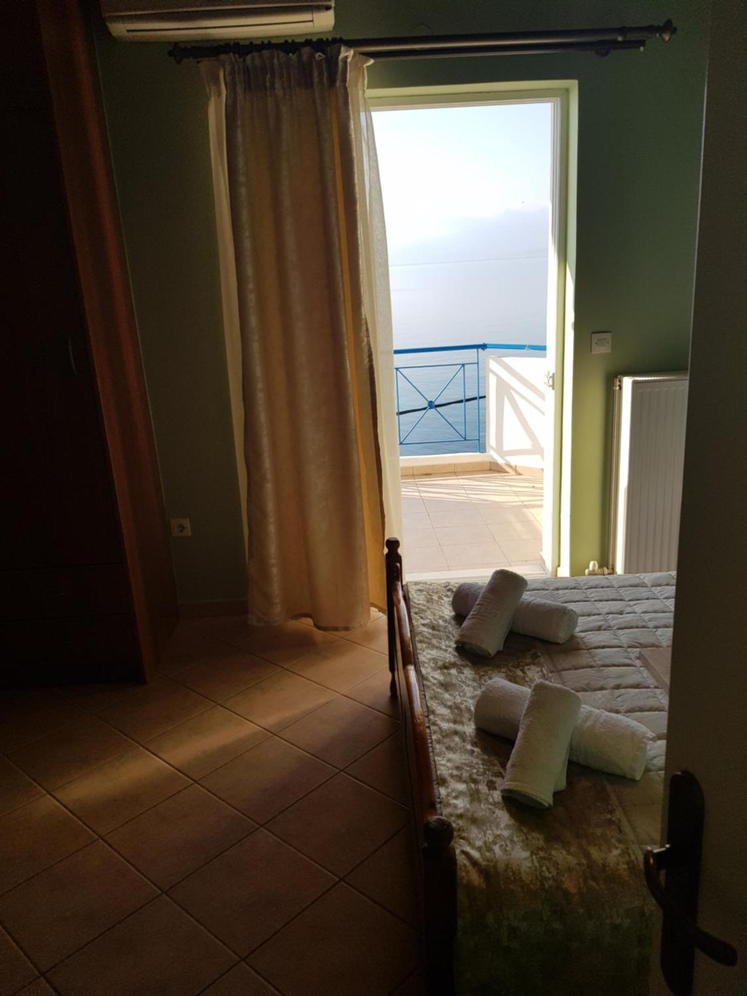 TolofónSchinas Apts.アパートメント 部屋 写真